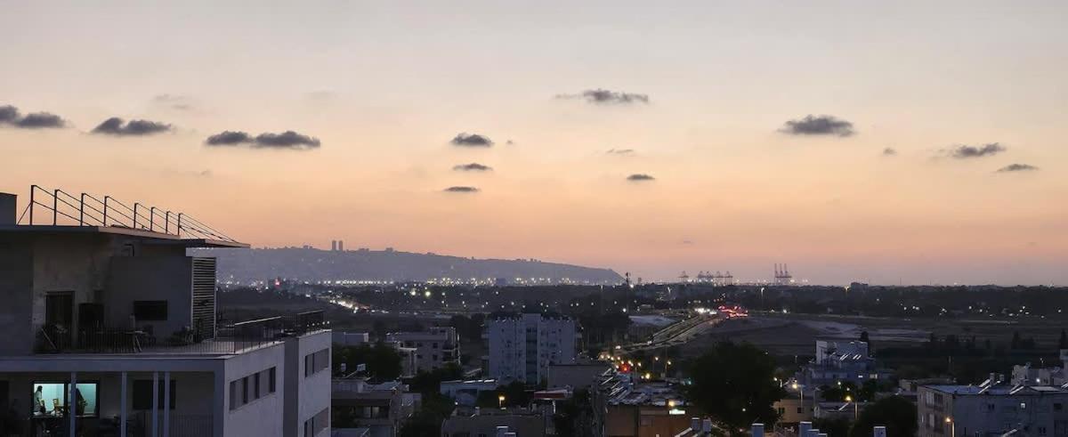 Stunning And Spacious In Kiryat Ata Qiryat Ata Zewnętrze zdjęcie